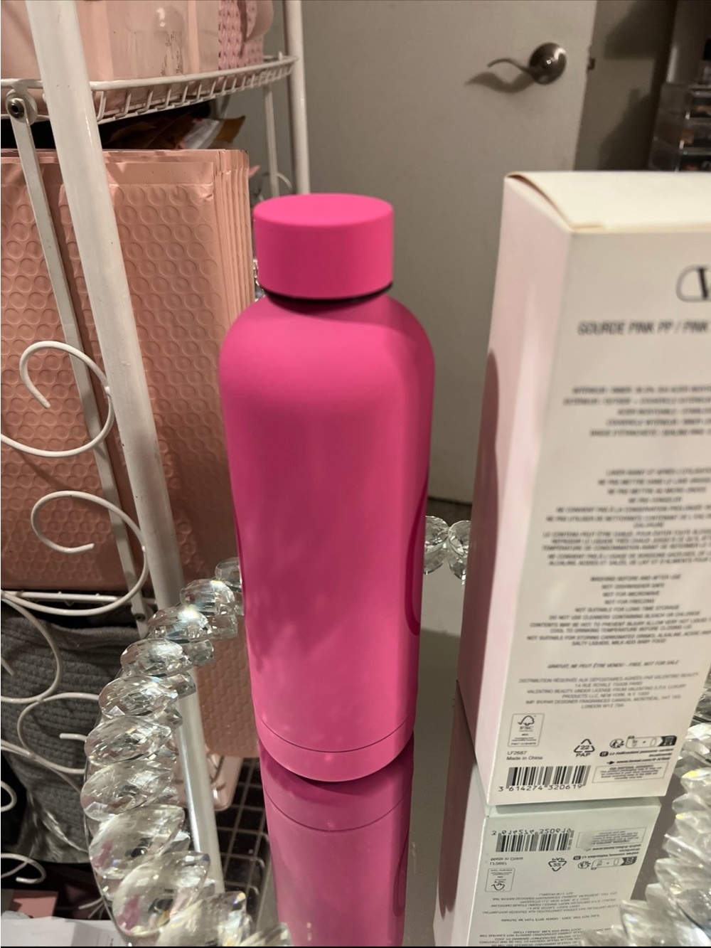 Valentino Pink V Logo Water Bottle - Picture 3 of 5